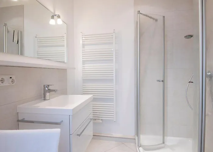 Appartement Mittelweg 6 5 *